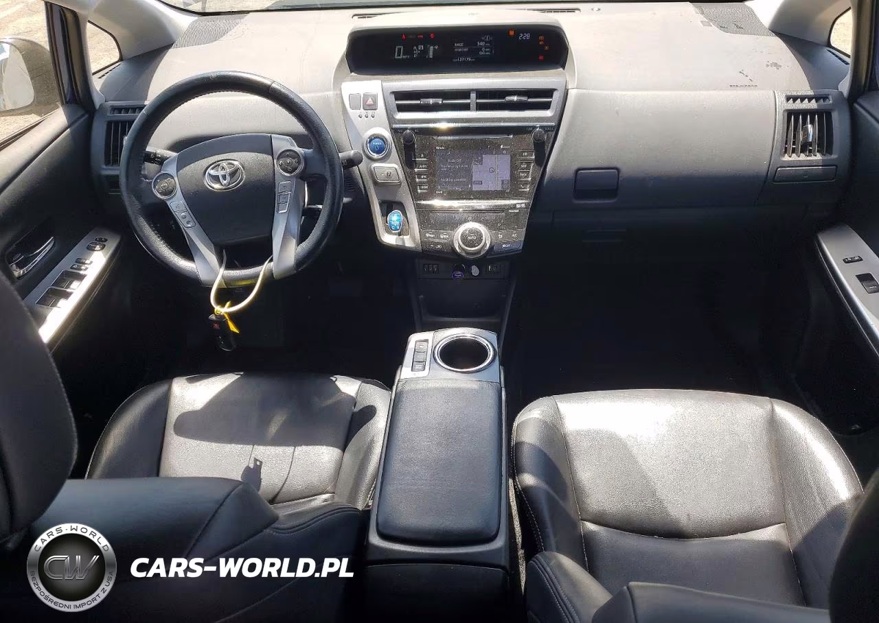 2017 Toyota Prius V Four VIN:JTDZN3EU2HJ070997 - 8