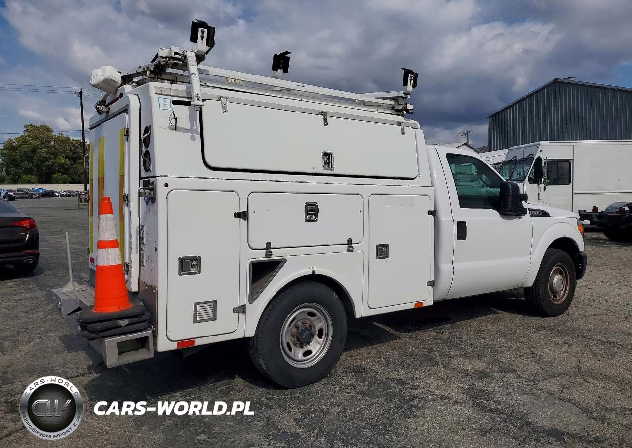 2013 Ford F350 Cng 2X4 VIN:1FDRF3A66DEB92605 - 3