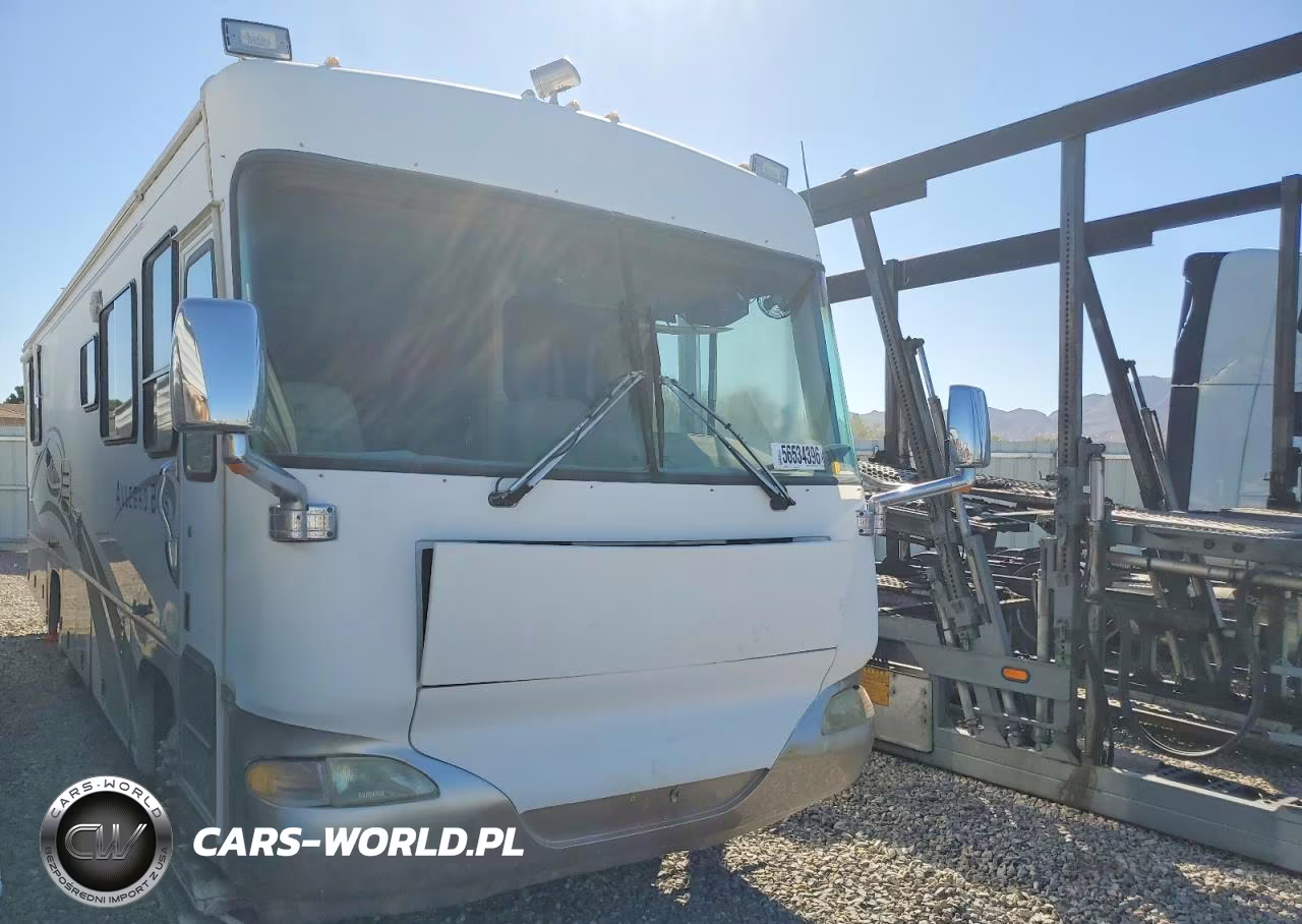 2000 Freightliner Chassis X Line Motor Home – zdjęcie 1 z 10