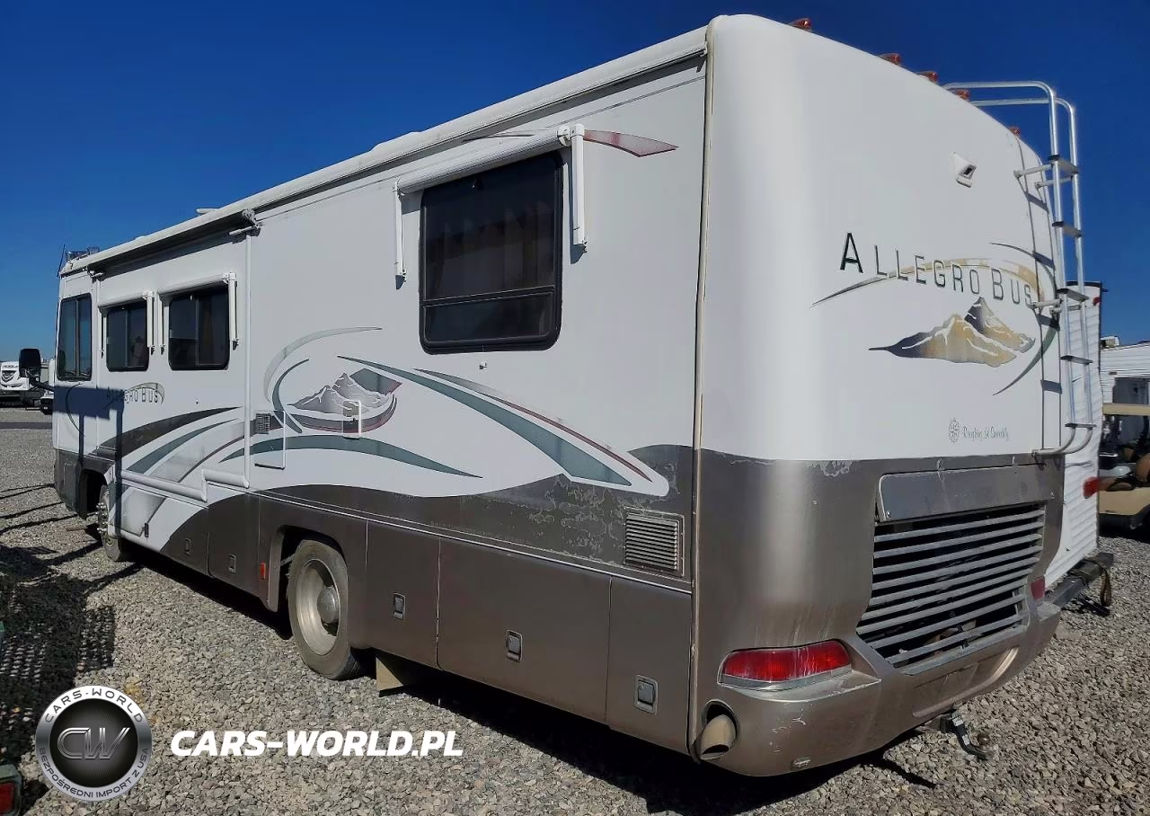 2000 Freightliner Chassis X Line Motor Home VIN:4UZ6XFBA5YCF99159 - 3