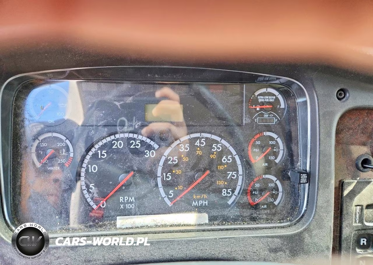 2015 Freightliner M2 106 Medium Duty VIN:1FVACXCY4FHGM4754 - 9