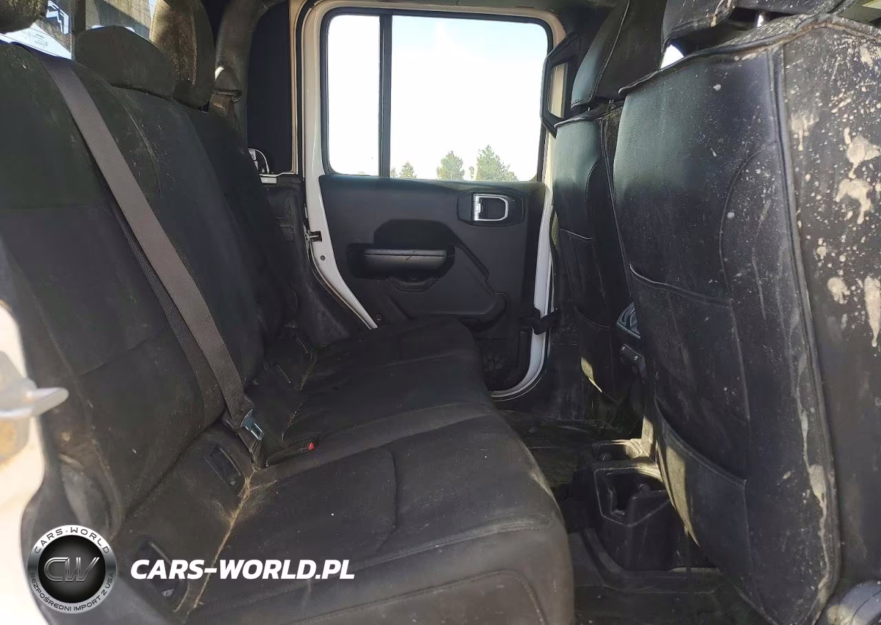 2020 Jeep Gladiator Sport VIN:1C6JJTAG2LL129589 - 10