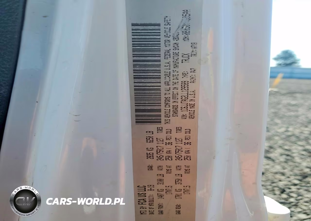 2020 Jeep Gladiator Sport VIN:1C6JJTAG2LL129589 - 12