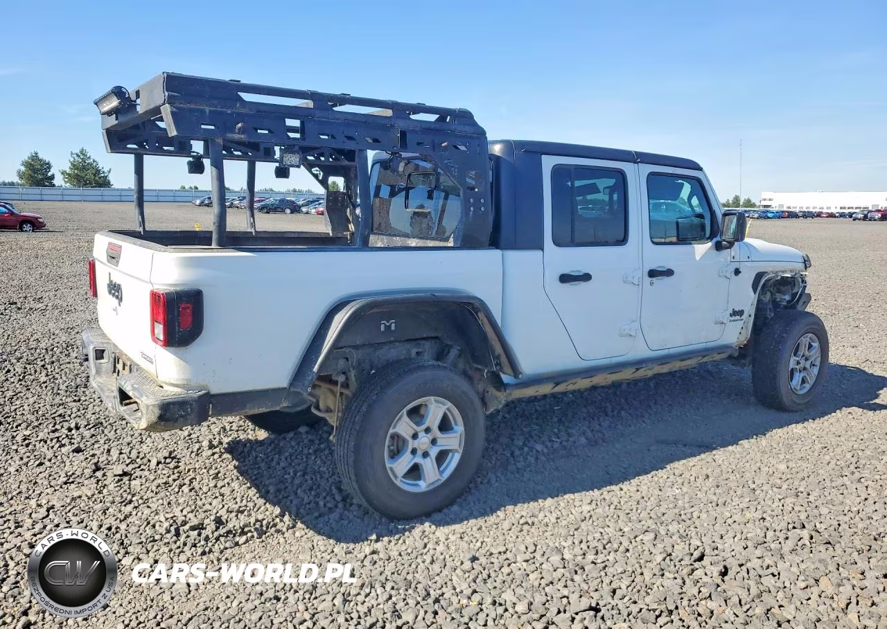 2020 Jeep Gladiator Sport VIN:1C6JJTAG2LL129589 - 3
