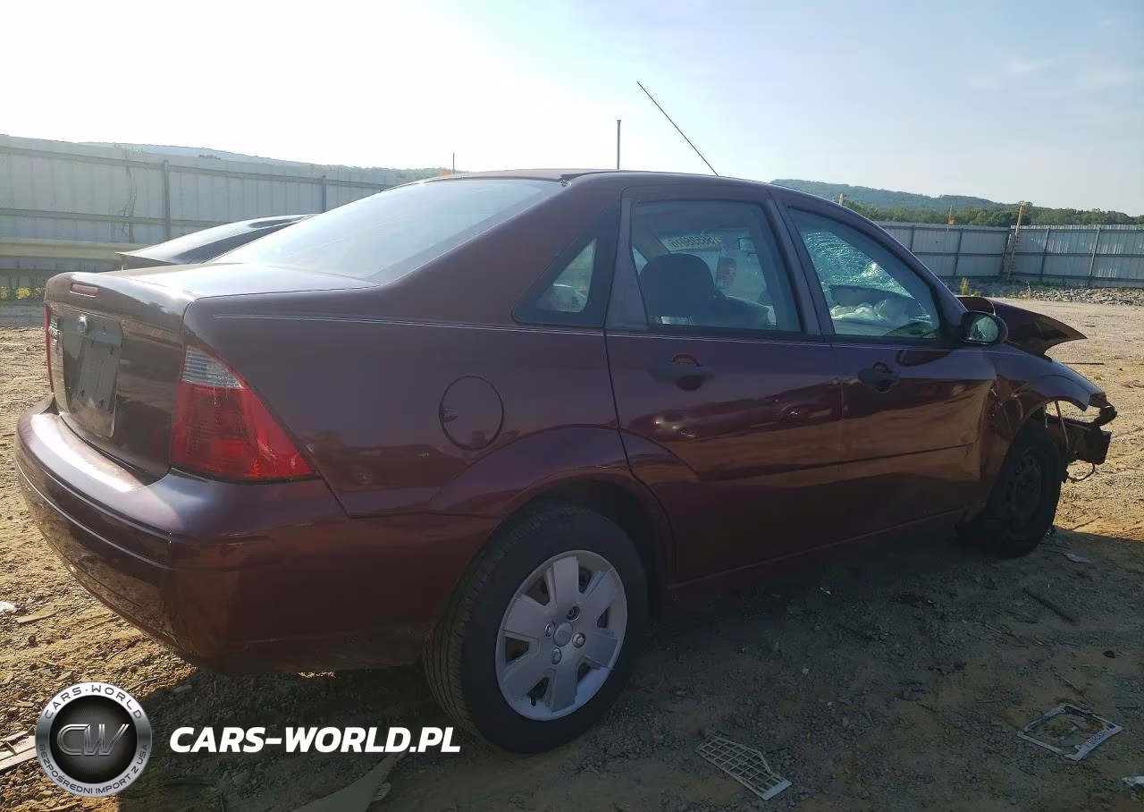 2007 Ford Focus Zx4 VIN:1FAFP34N87W294306 - 3