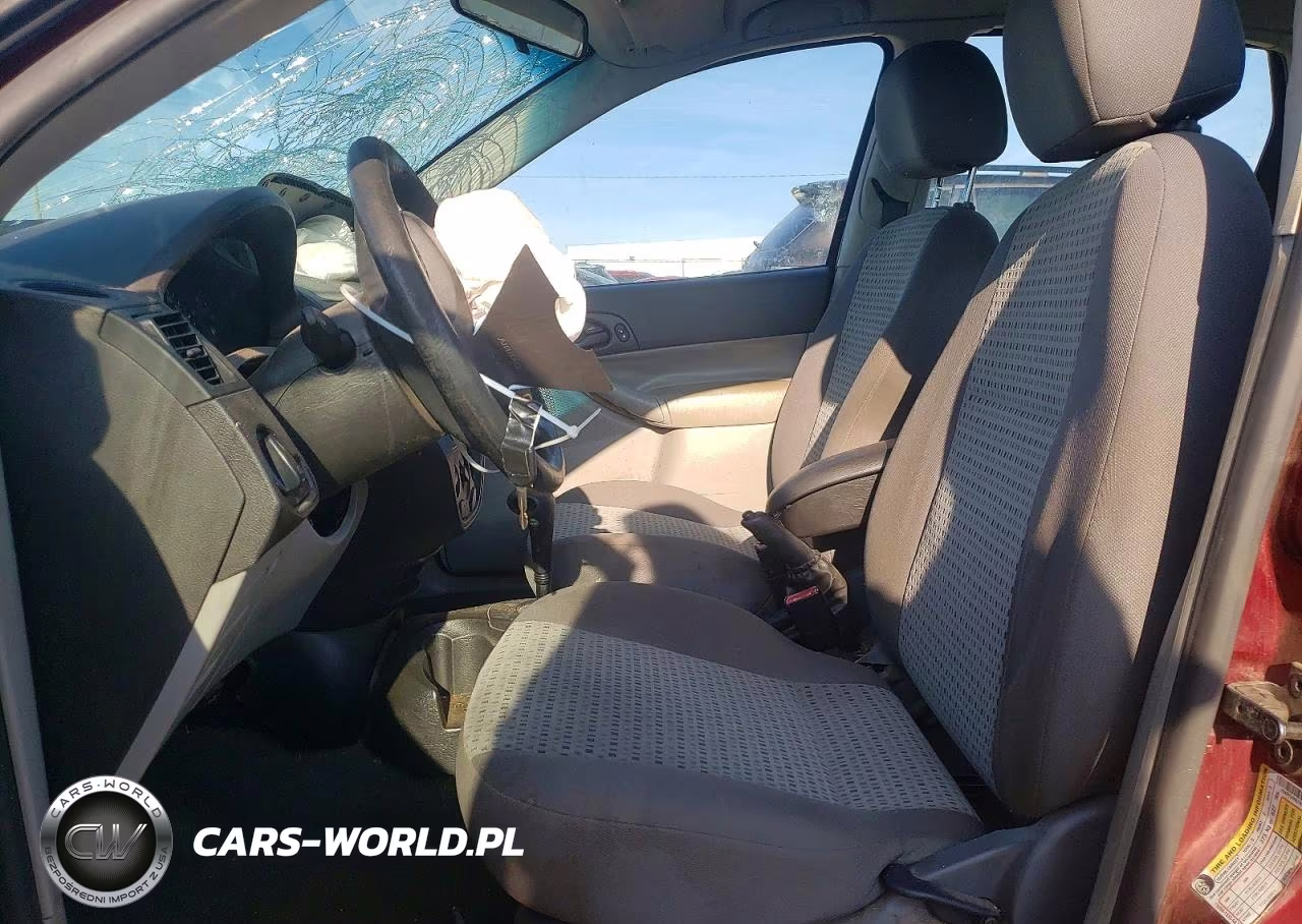 2007 Ford Focus Zx4 VIN:1FAFP34N87W294306 - 7