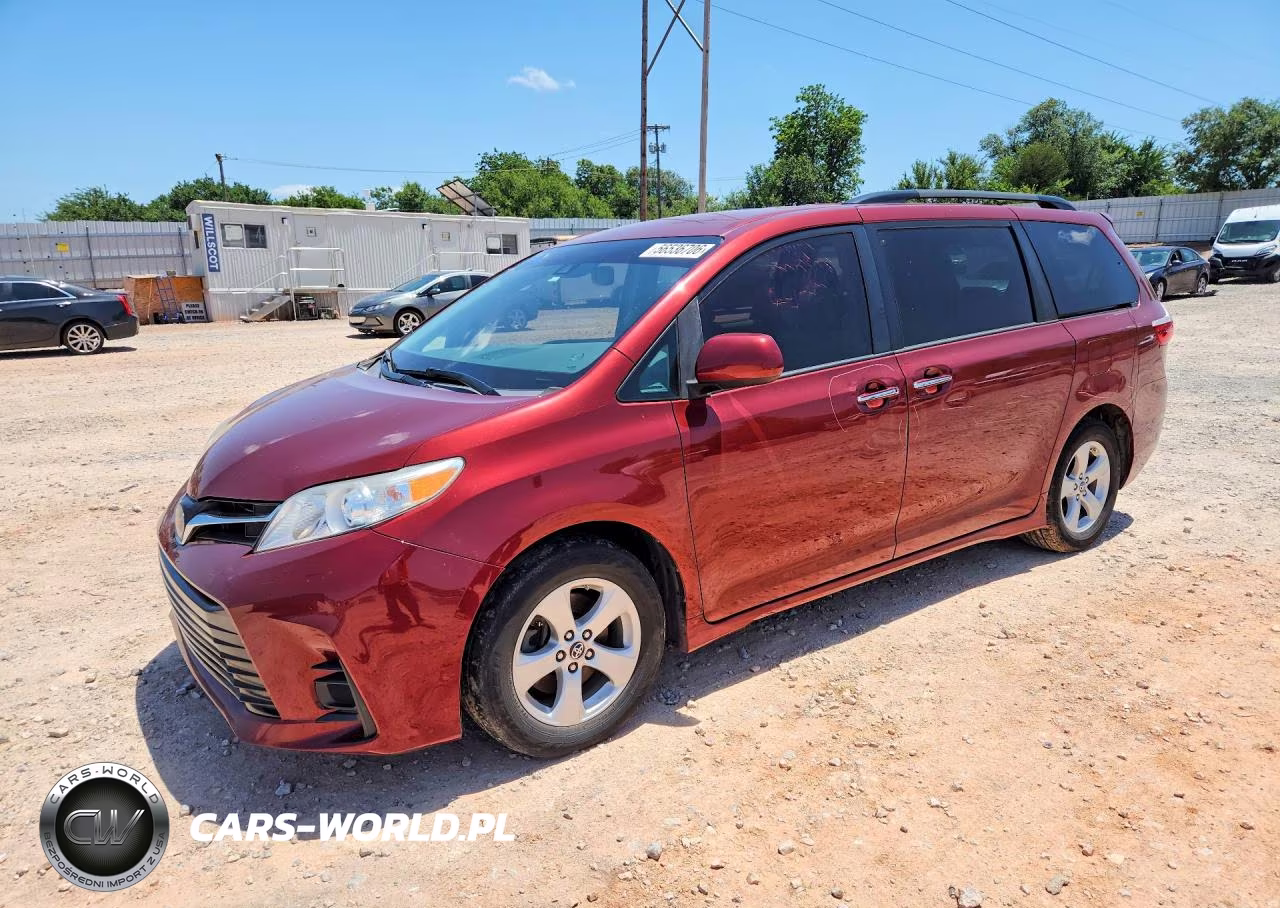 2019 Toyota Sienna Le