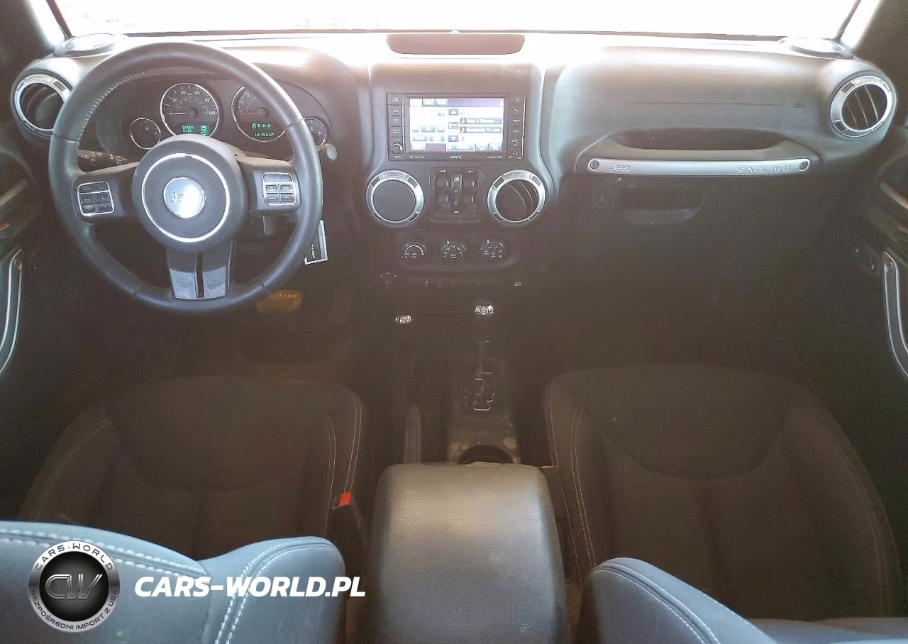 2015 Jeep Wrangler Unlimited Rubicon VIN:1C4BJWFG0FL649902 - 8