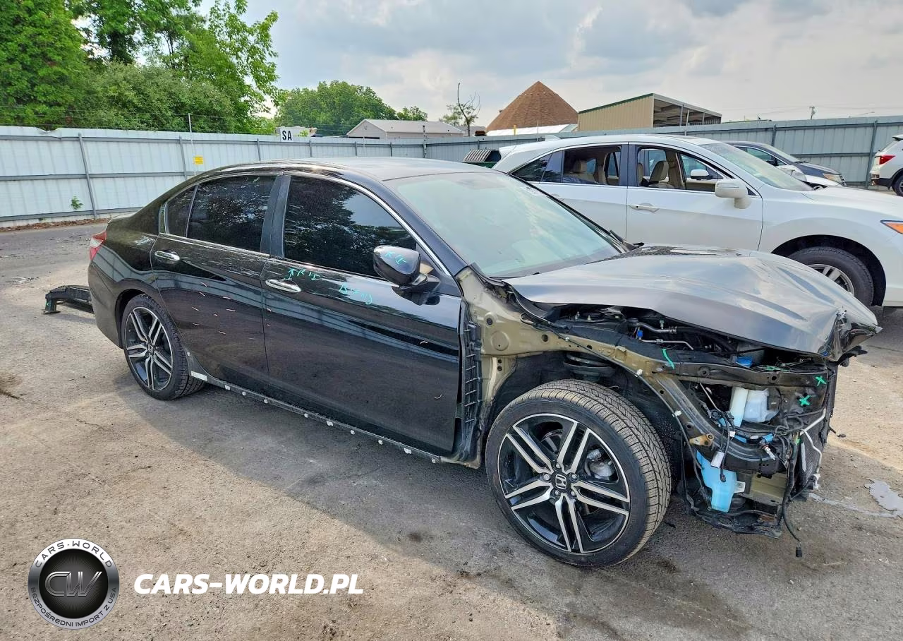 2017 Honda Accord Sport Special Edition VIN:1HGCR2F12HA025777 - 4