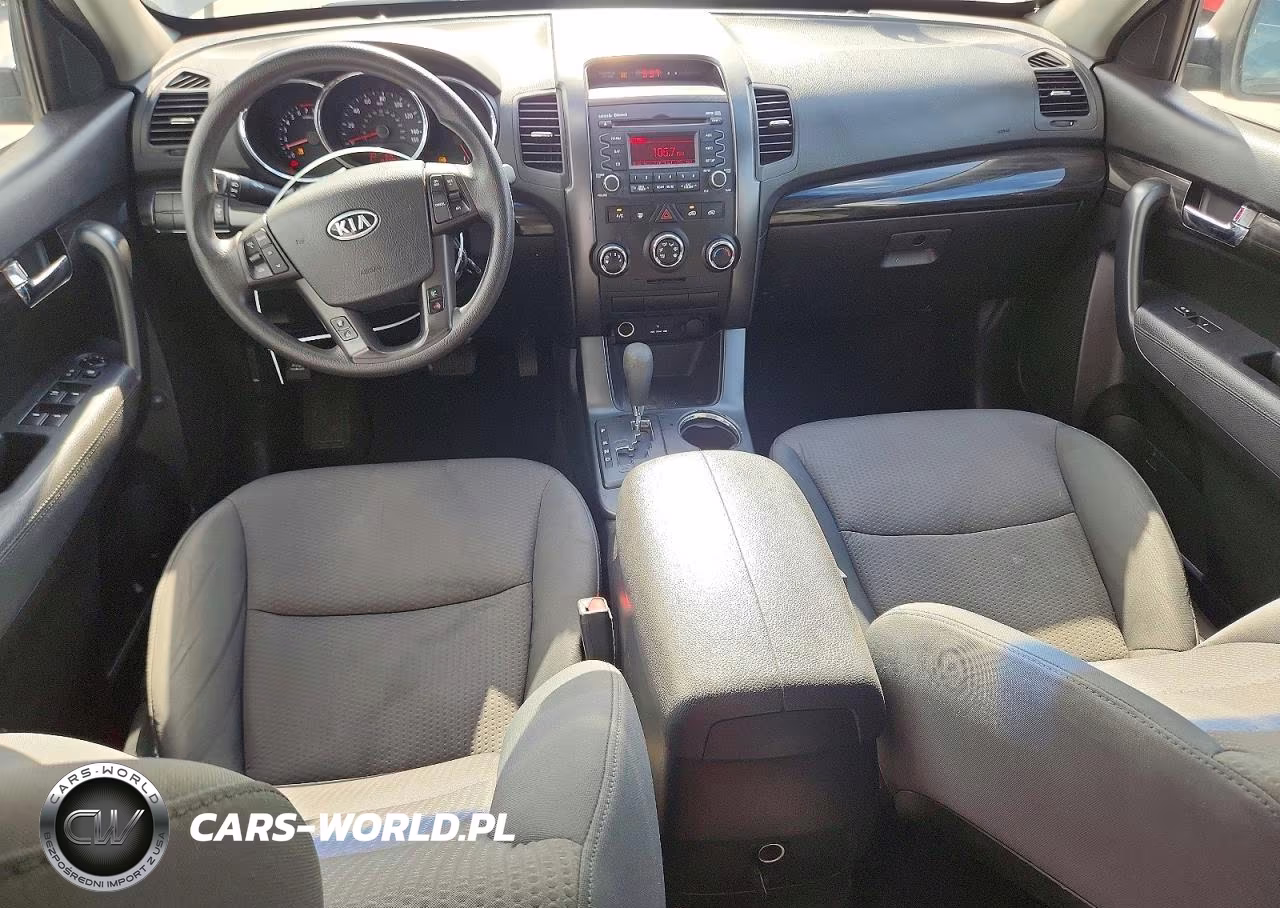 2013 Kia Sorento Lx VIN:5XYKT3A10DG394608 - 8