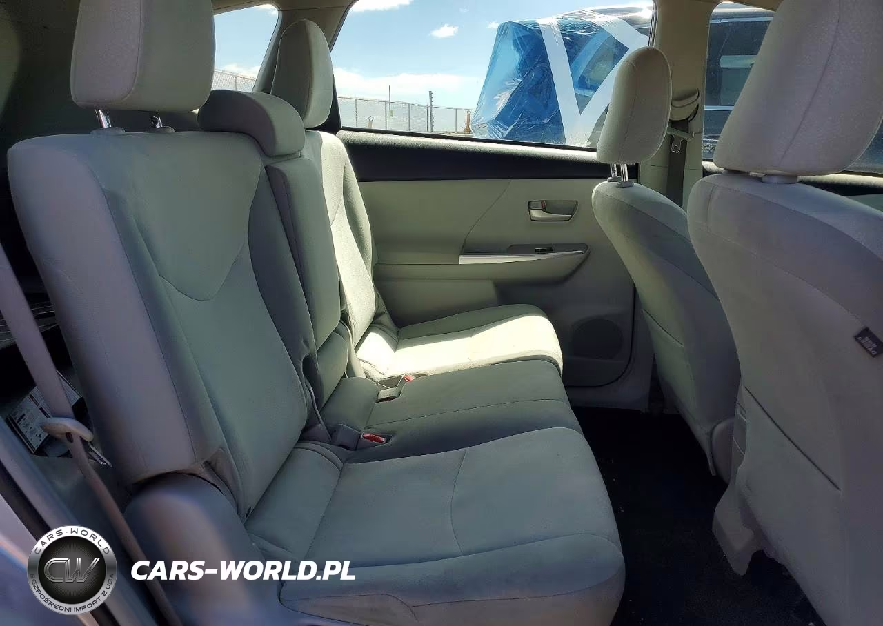 2013 Toyota Prius V Three VIN:JTDZN3EU1D3190191 - 11