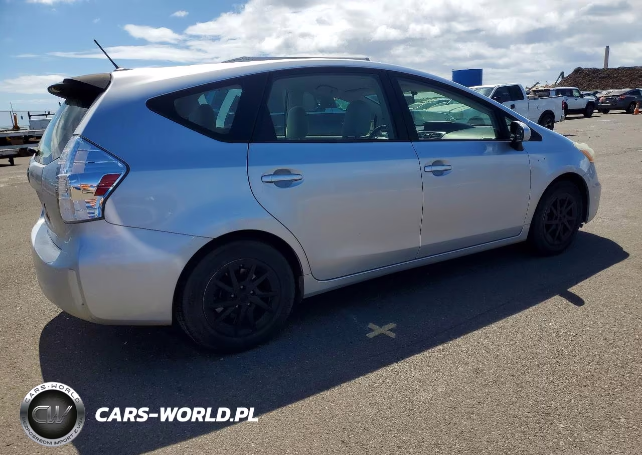 2013 Toyota Prius V Three VIN:JTDZN3EU1D3190191 - 3