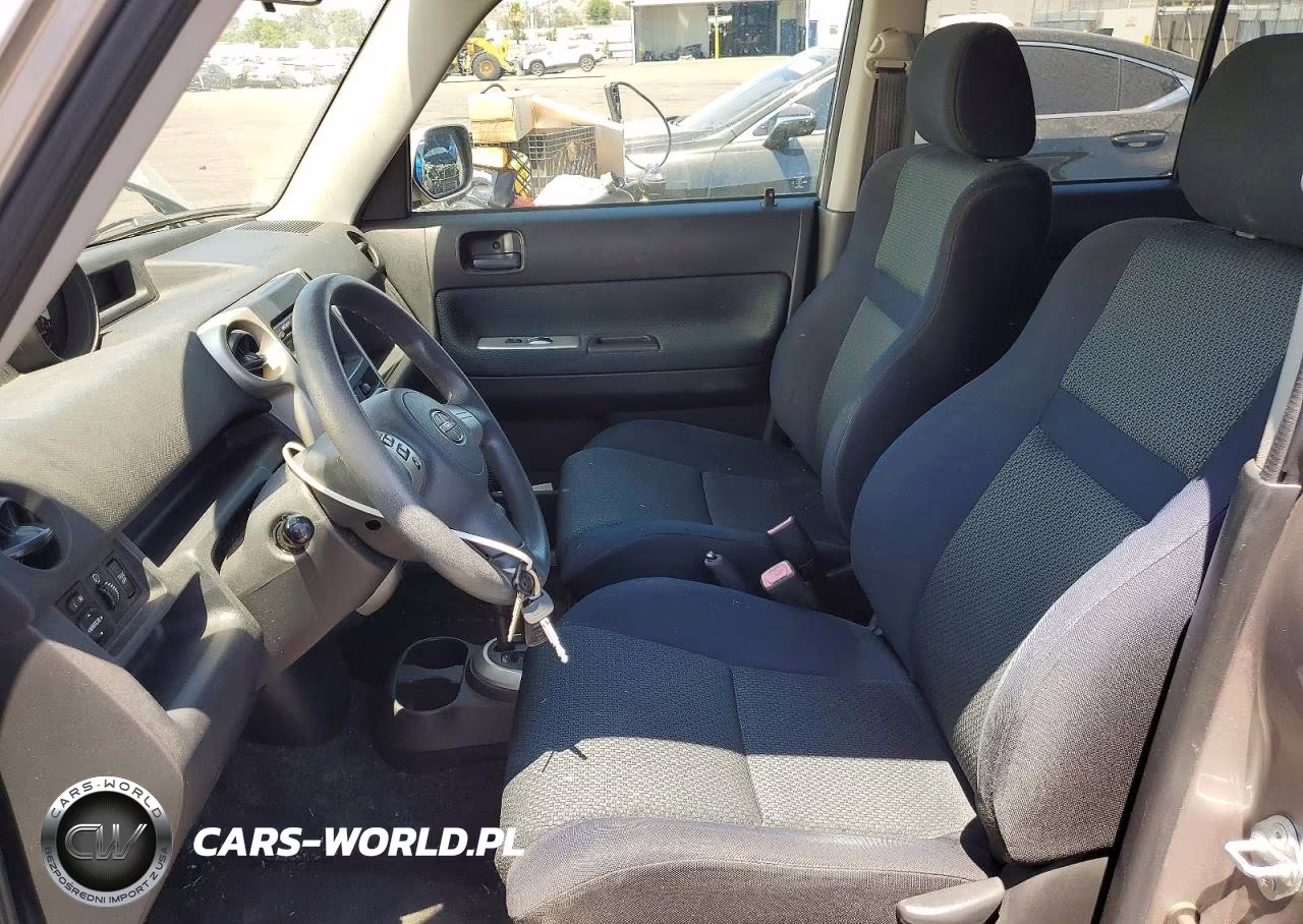 2006 Toyota Scion Xb VIN:JTLKT324364080983 - 7