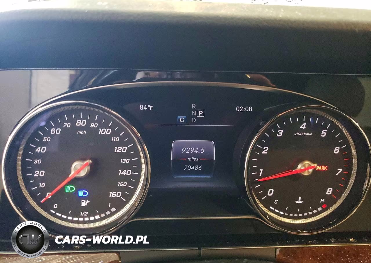 2018 Mercedes-Benz E 300 4Matic VIN:WDDZF4KB5JA359292 - 9