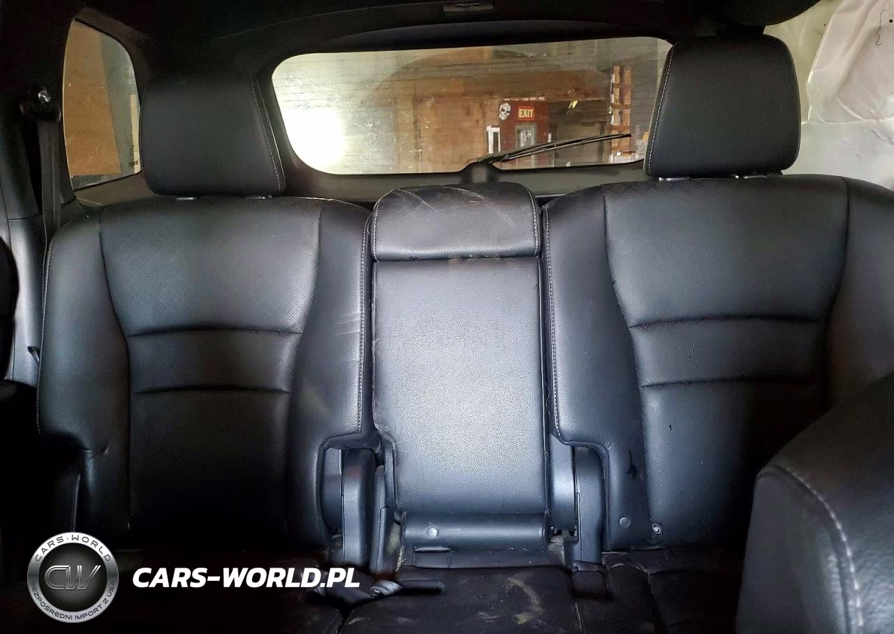 2019 Honda Passport Touring VIN:5FNYF8H97KB027302 - 10