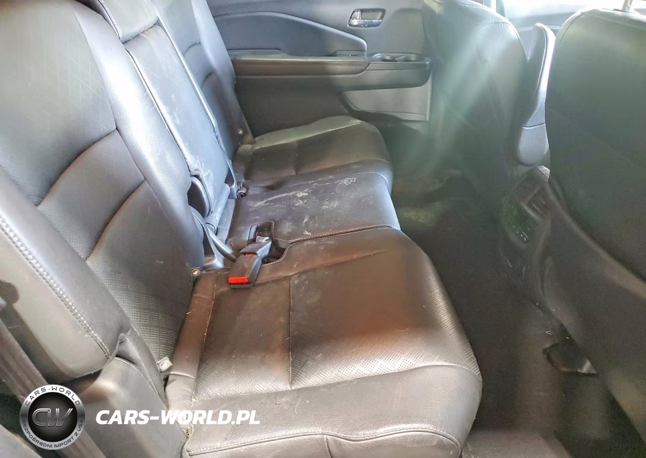 2019 Honda Passport Touring VIN:5FNYF8H97KB027302 - 11