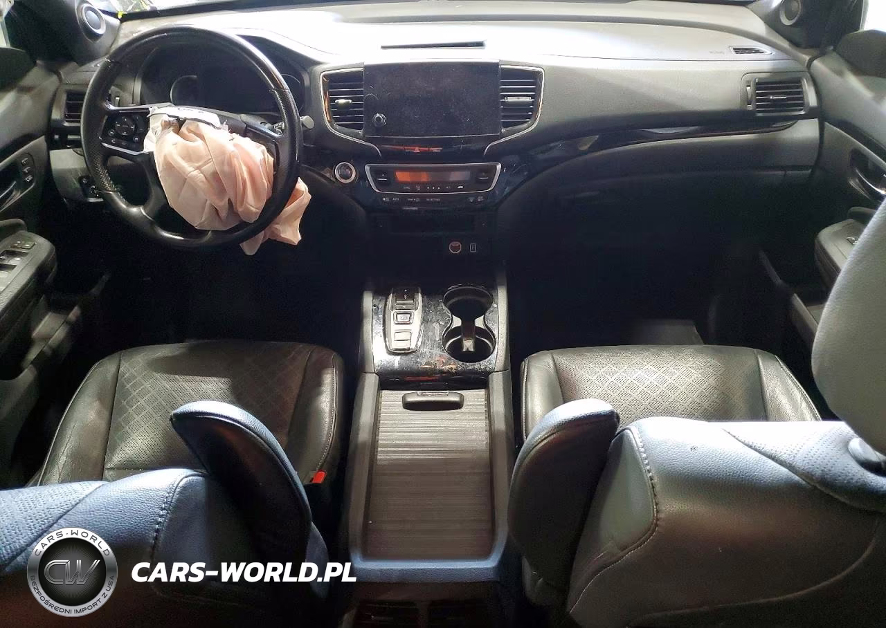 2019 Honda Passport Touring VIN:5FNYF8H97KB027302 - 8