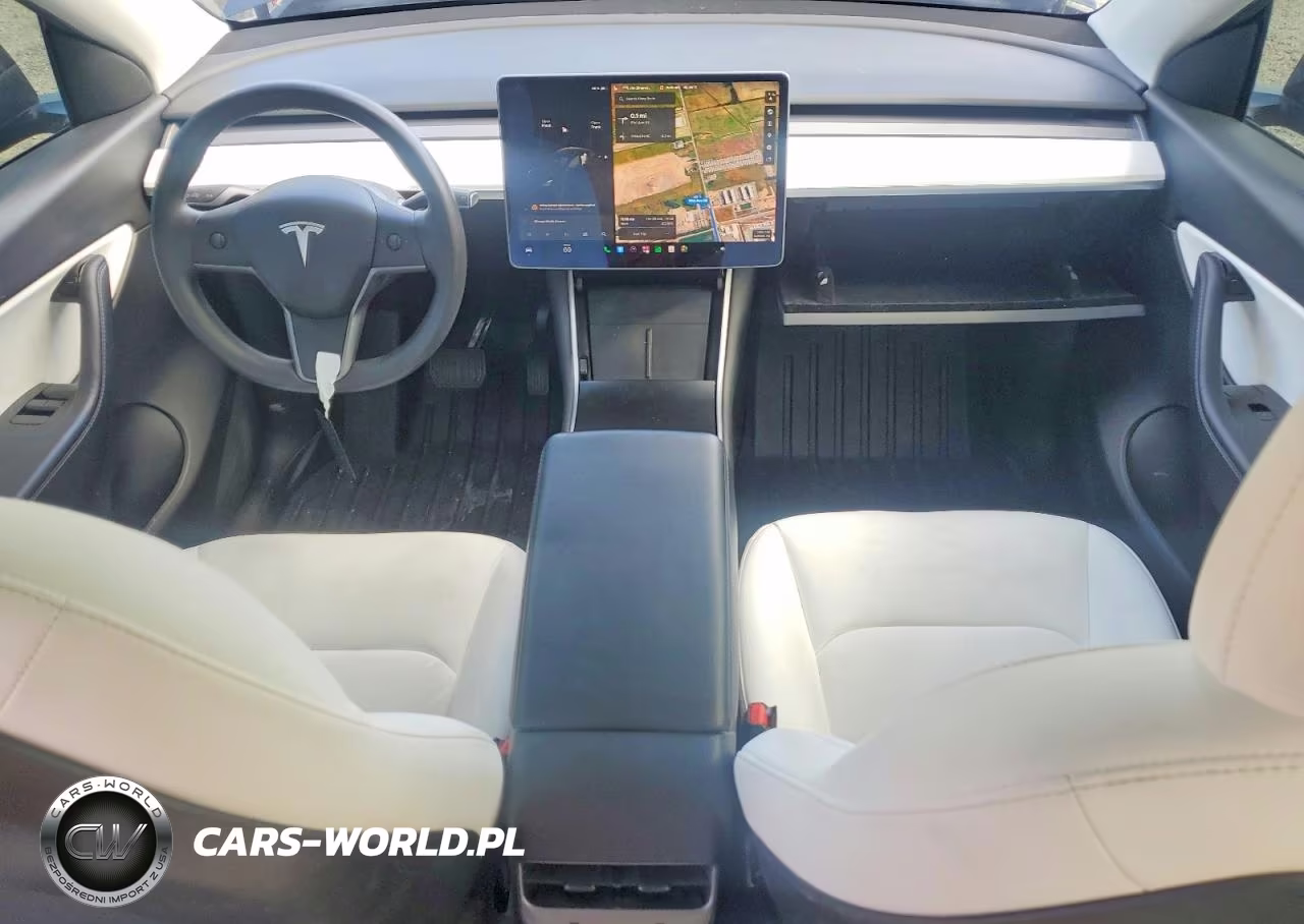 2020 Tesla Model Y VIN:5YJYGDEE8LF025826 - 8
