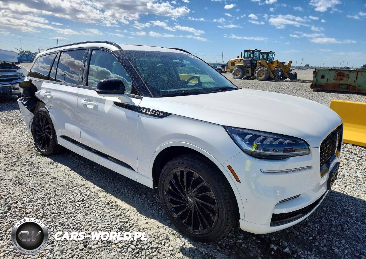 2024 Lincoln Aviator Reserve VIN:5LM5J7XC3RGL04724 - 4