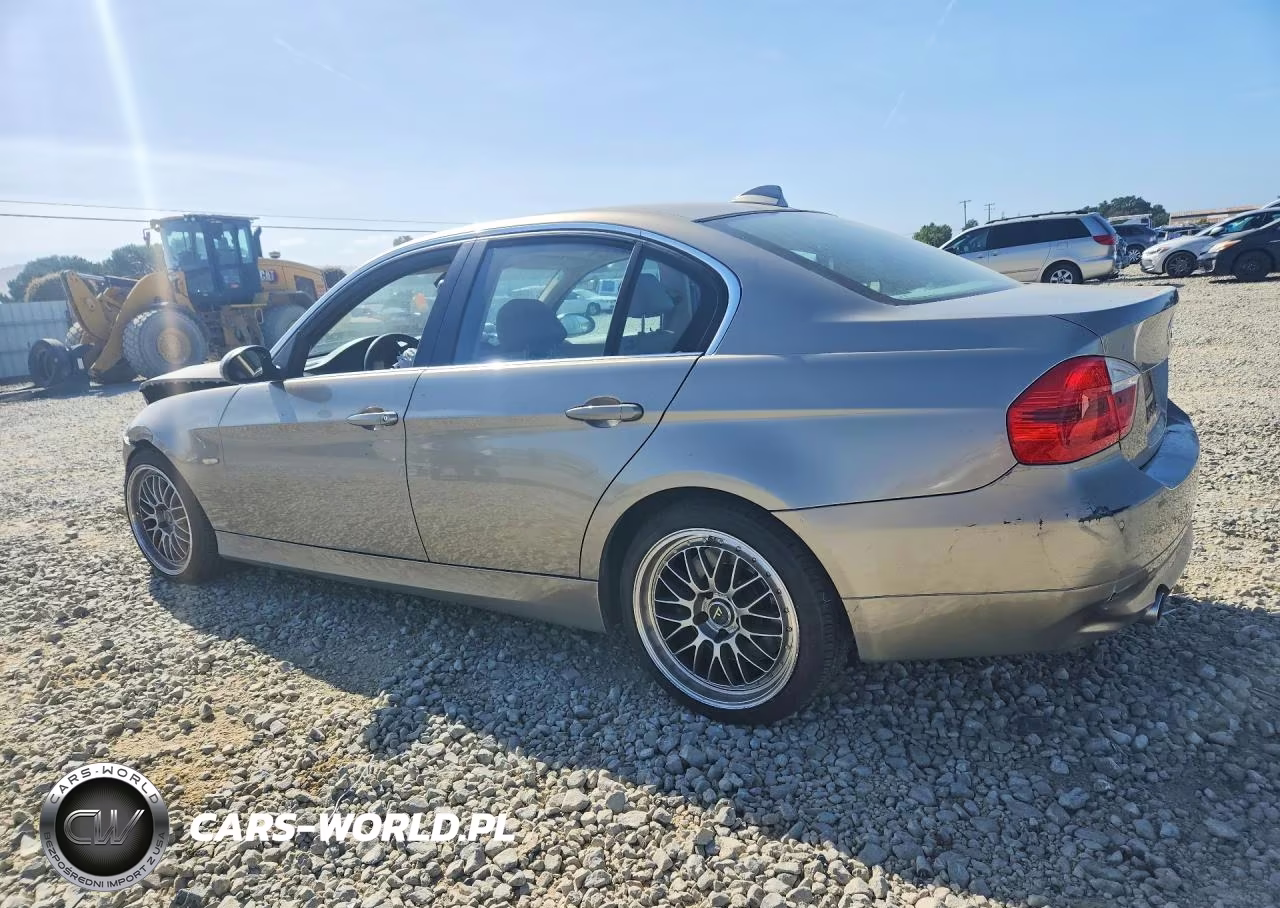 2007 BMW 335 Xi VIN:WBAVD53517A007040 - 2