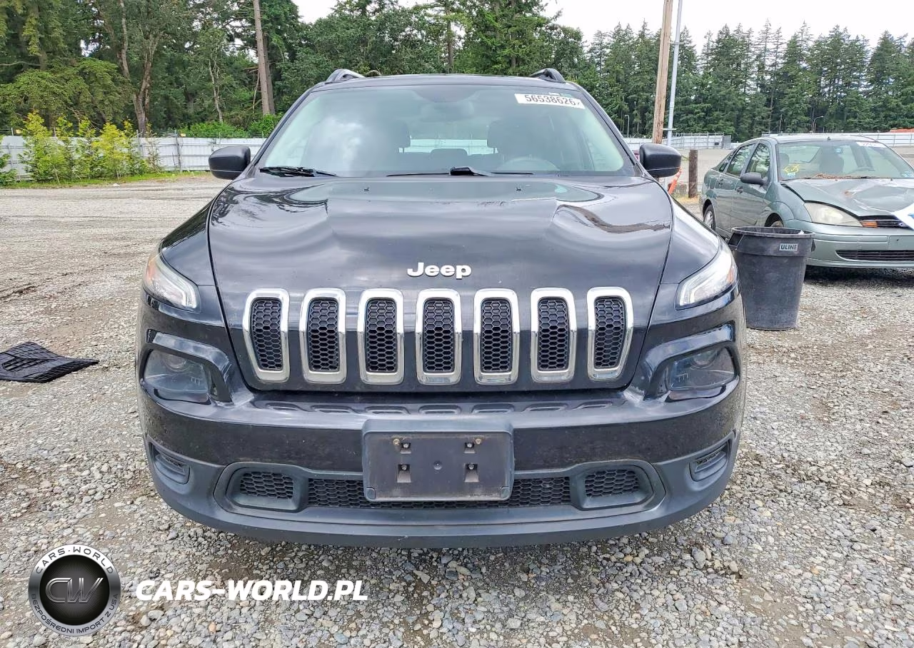 2015 Jeep Cherokee Sport VIN:1C4PJLAB7FW761188 - 5