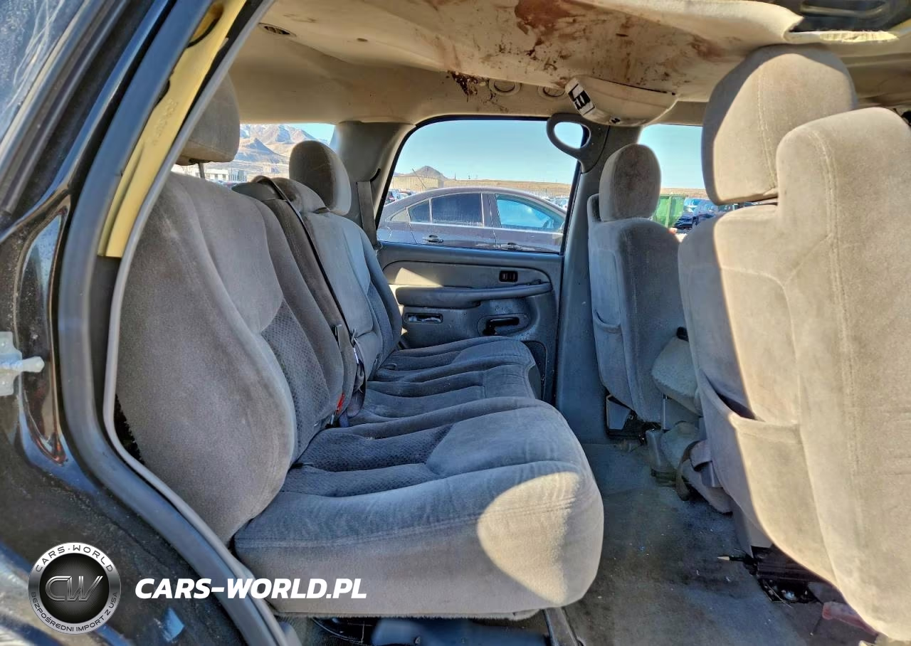2004 Chevrolet Tahoe C1500 VIN:1GNEC13V44R287328 - 10