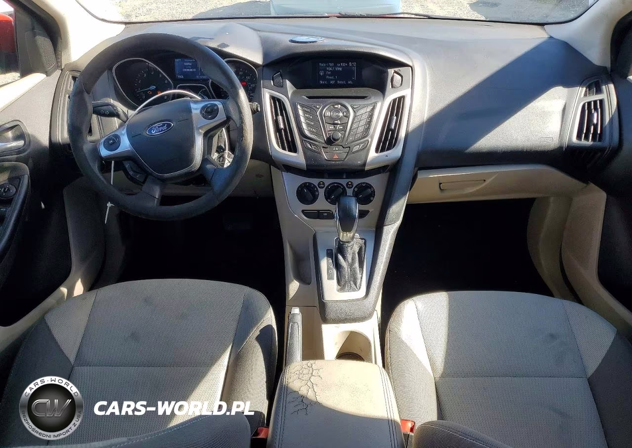 2014 Ford Focus Se VIN:1FADP3K28EL176738 - 8
