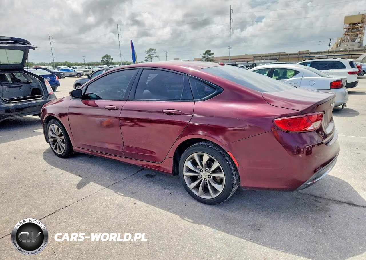 CHRYSLER 200 VIN:1C3CCCBB2FN585393 - 2