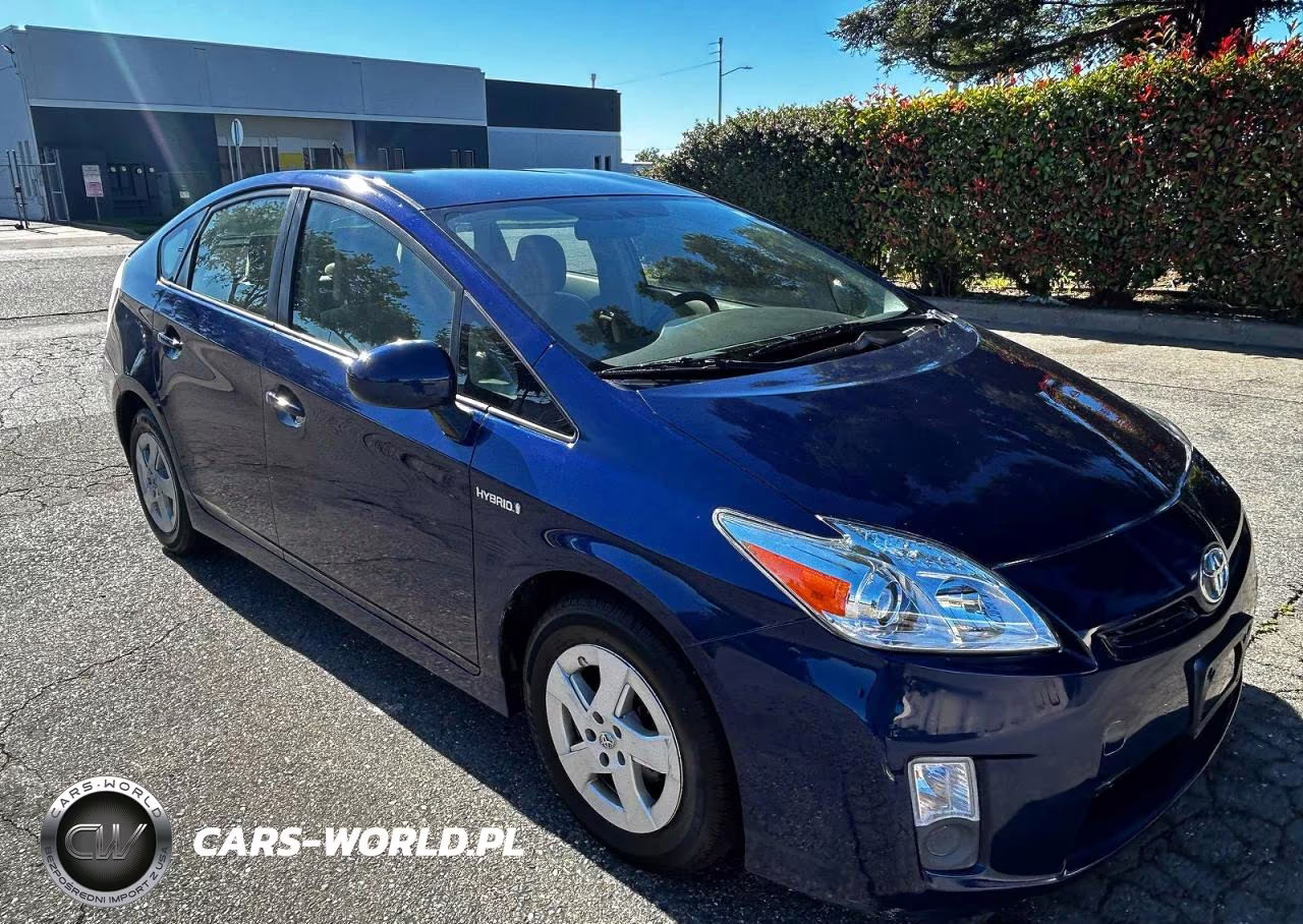 2011 Toyota Prius Two – zdjęcie 1 z 11