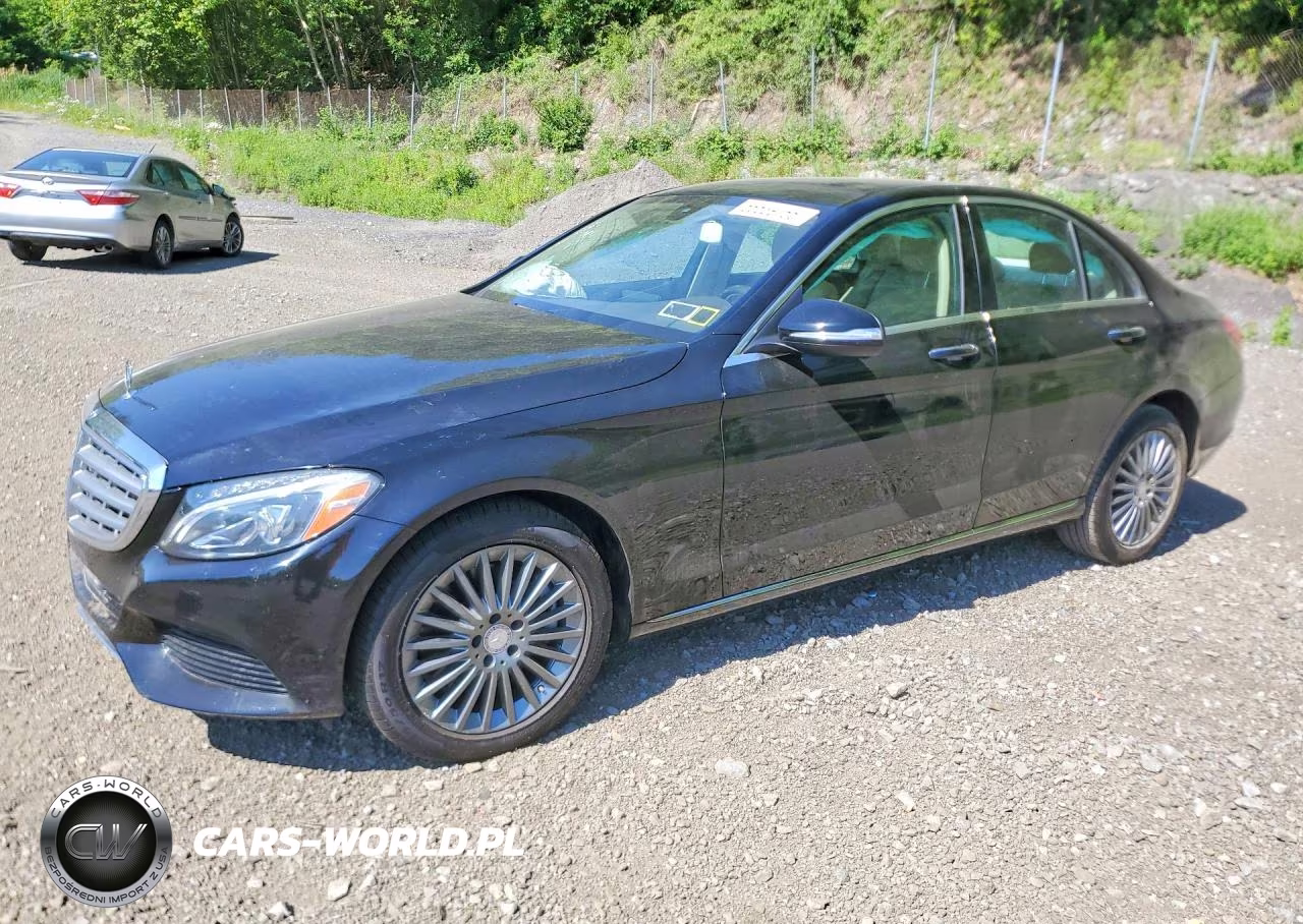 2015 Mercedes-Benz C 300 4Matic – zdjęcie 1 z 12