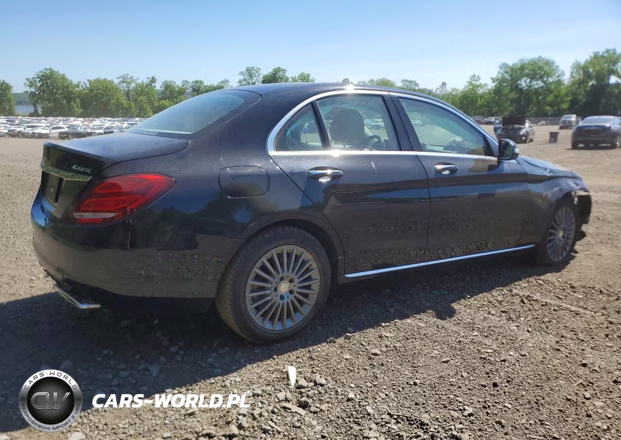 2015 Mercedes-Benz C 300 4Matic VIN:55SWF4KB6FU022074 - 3
