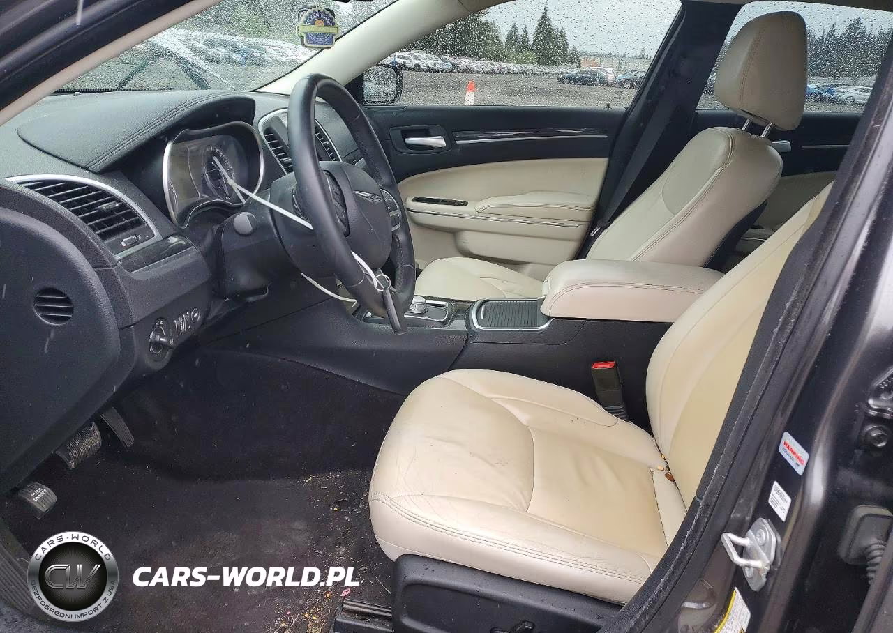 2017 Chrysler 300 Limited VIN:2C3CCARG4HH521910 - 7