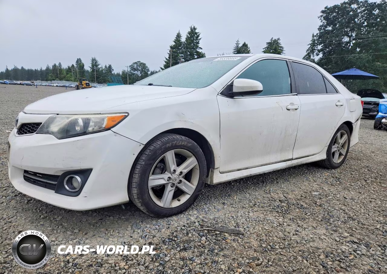 2014 Toyota Camry Se – zdjęcie 1 z 12