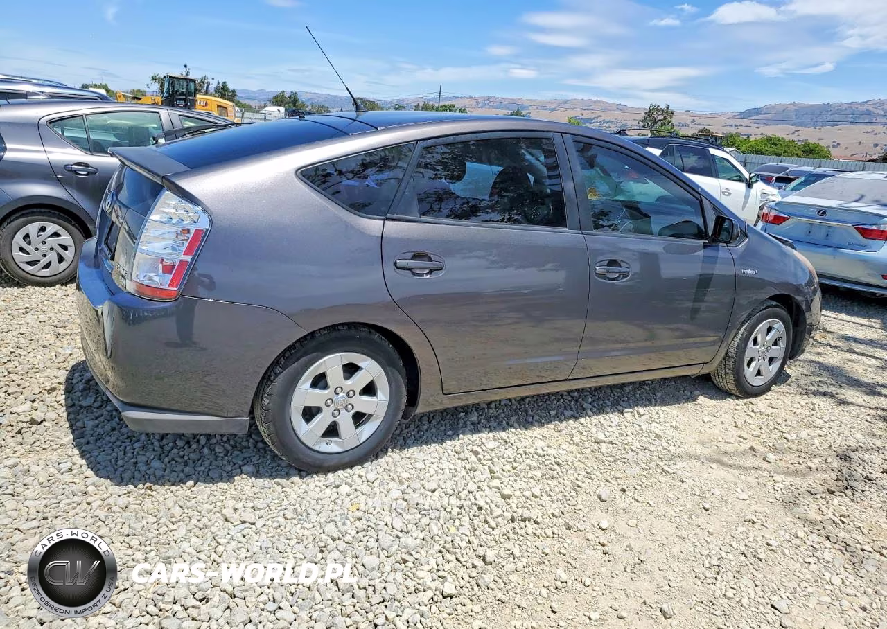 2009 Toyota Prius Base VIN:JTDKB20UX93488998 - 3