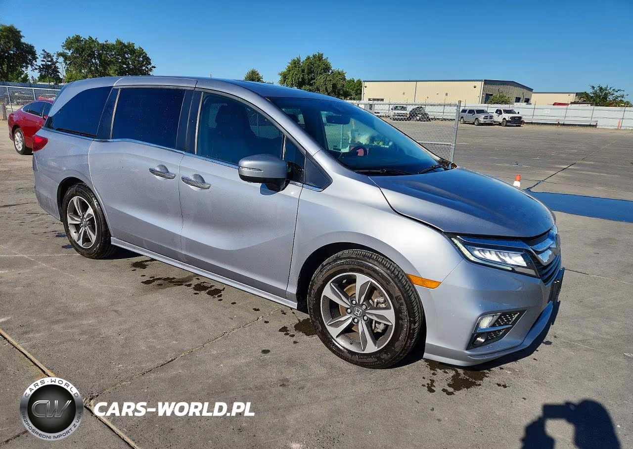 2019 Honda Odyssey Touring VIN:5FNRL6H86KB098449 - 4
