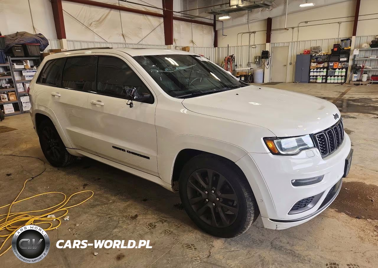 2018 Jeep Grand Cherokee Overland VIN:1C4RJFCT0JC179041 - 4
