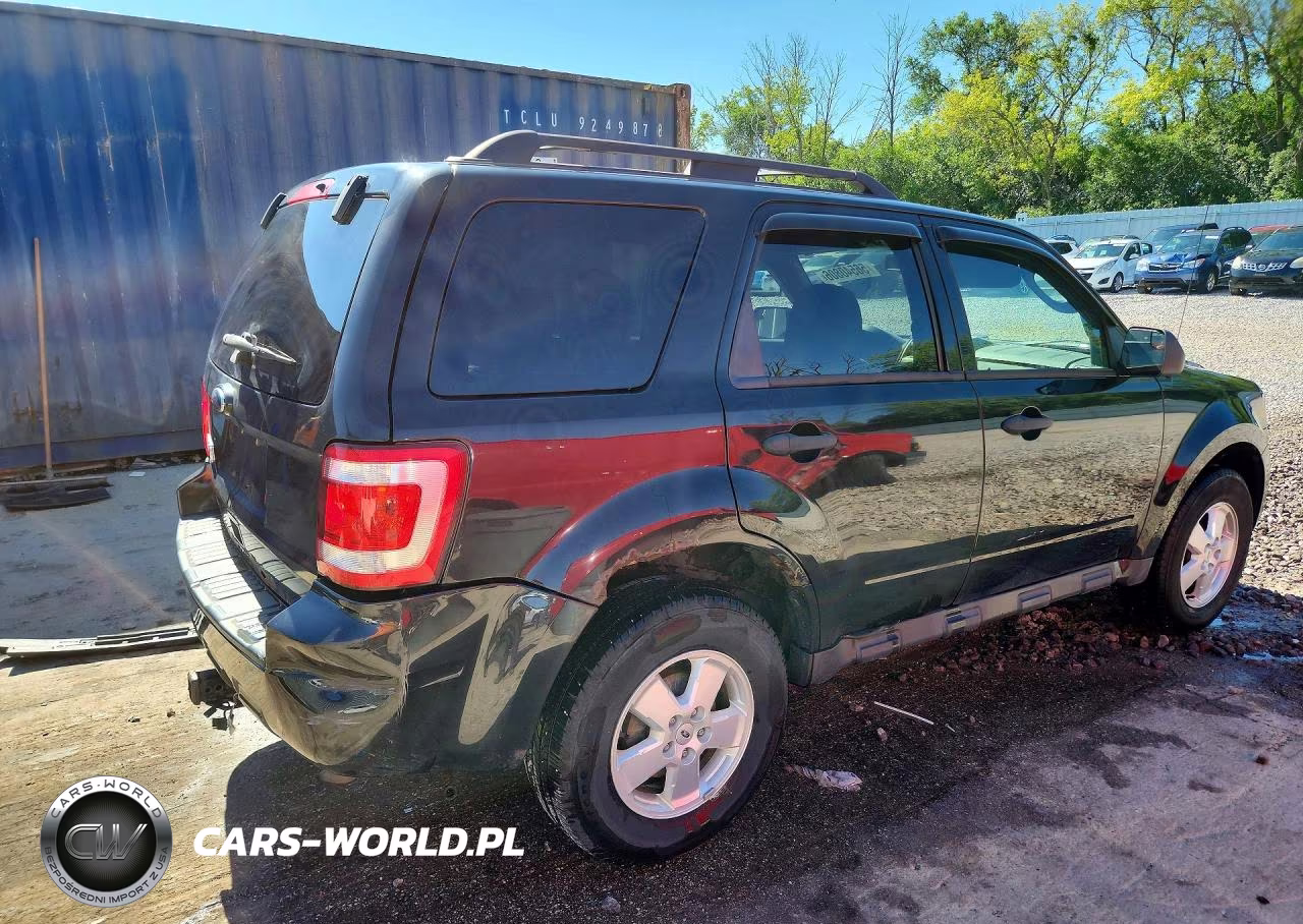 2011 Ford Escape Xlt VIN:1FMCU0D74BKA53764 - 3