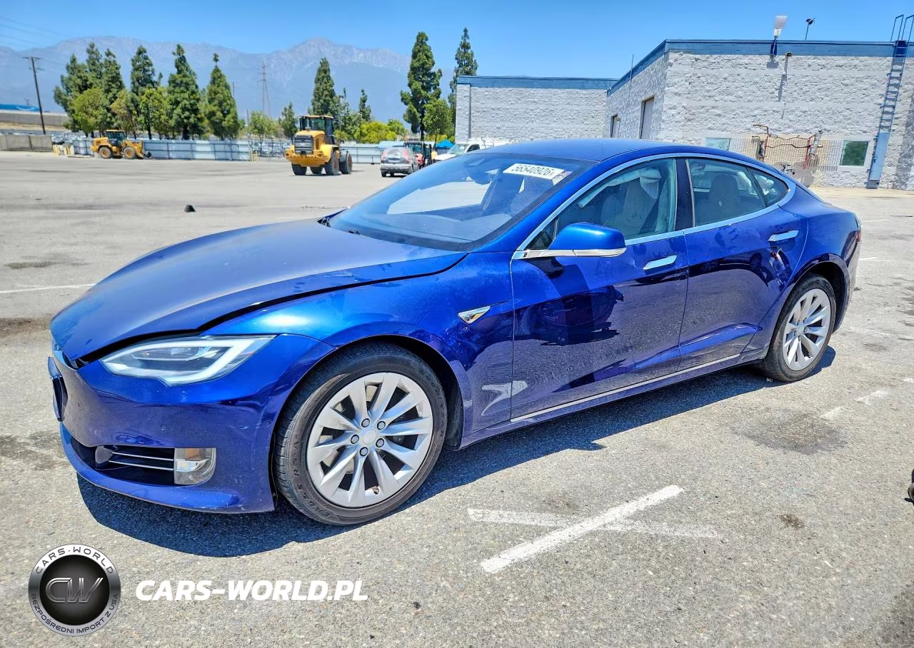 2016 Tesla Model S – zdjęcie 1 z 12