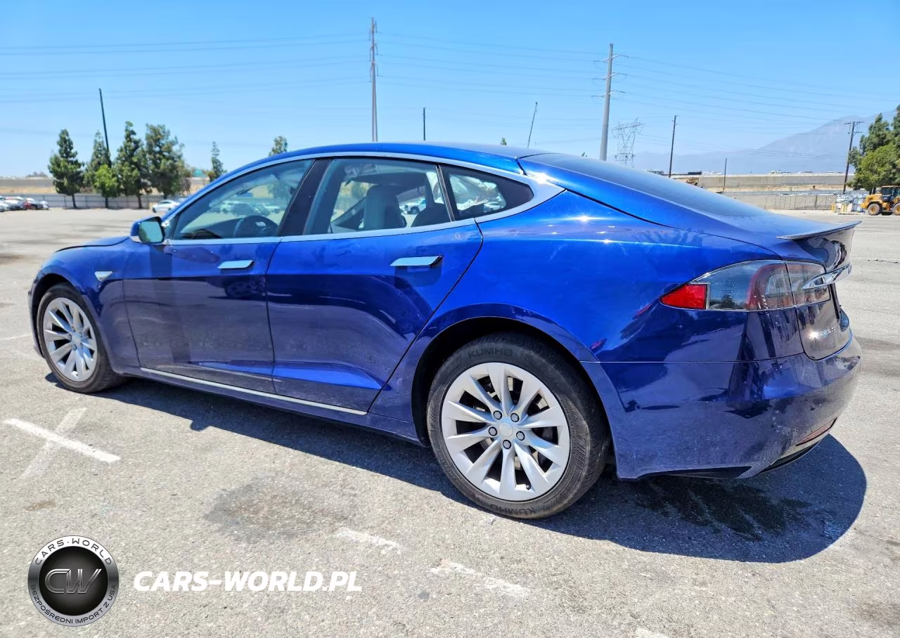 2016 Tesla Model S VIN:5YJSA1E2XGF143135 - 2