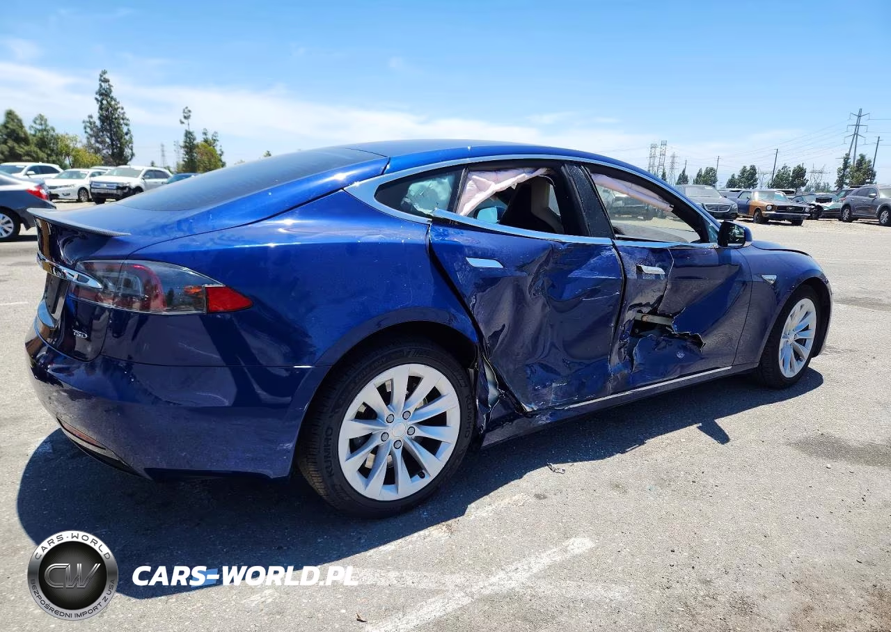 2016 Tesla Model S VIN:5YJSA1E2XGF143135 - 3