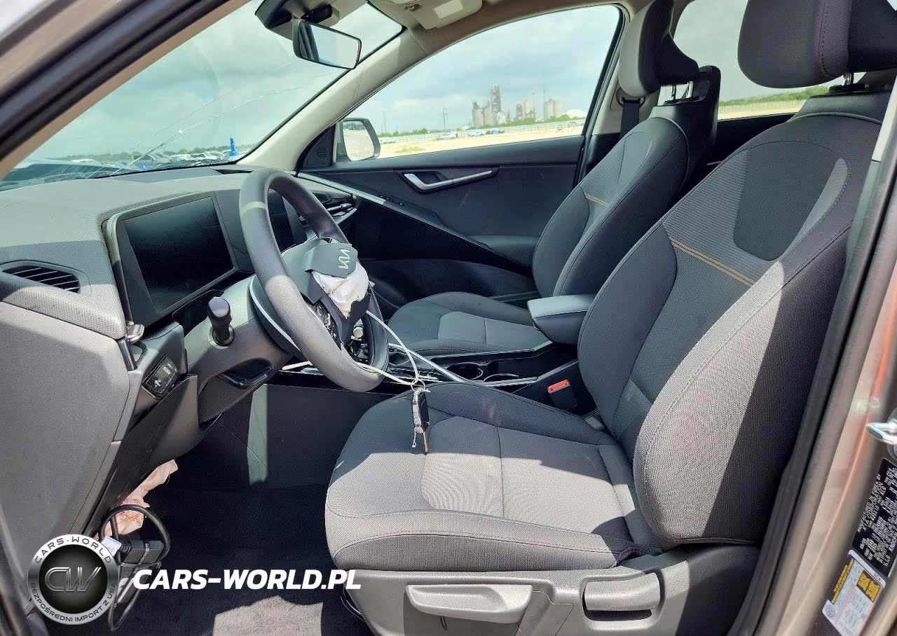 2026 Kia Niro Lx VIN:KNDCP3LE1T5327273 - 7