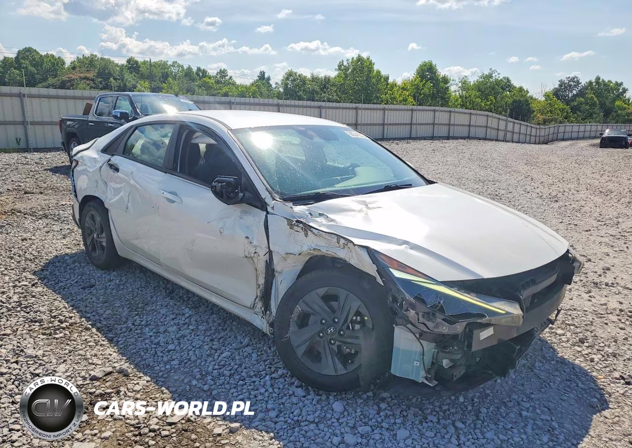 2022 Hyundai Elantra Sel VIN:5NPLM4AG6NH059455 - 4
