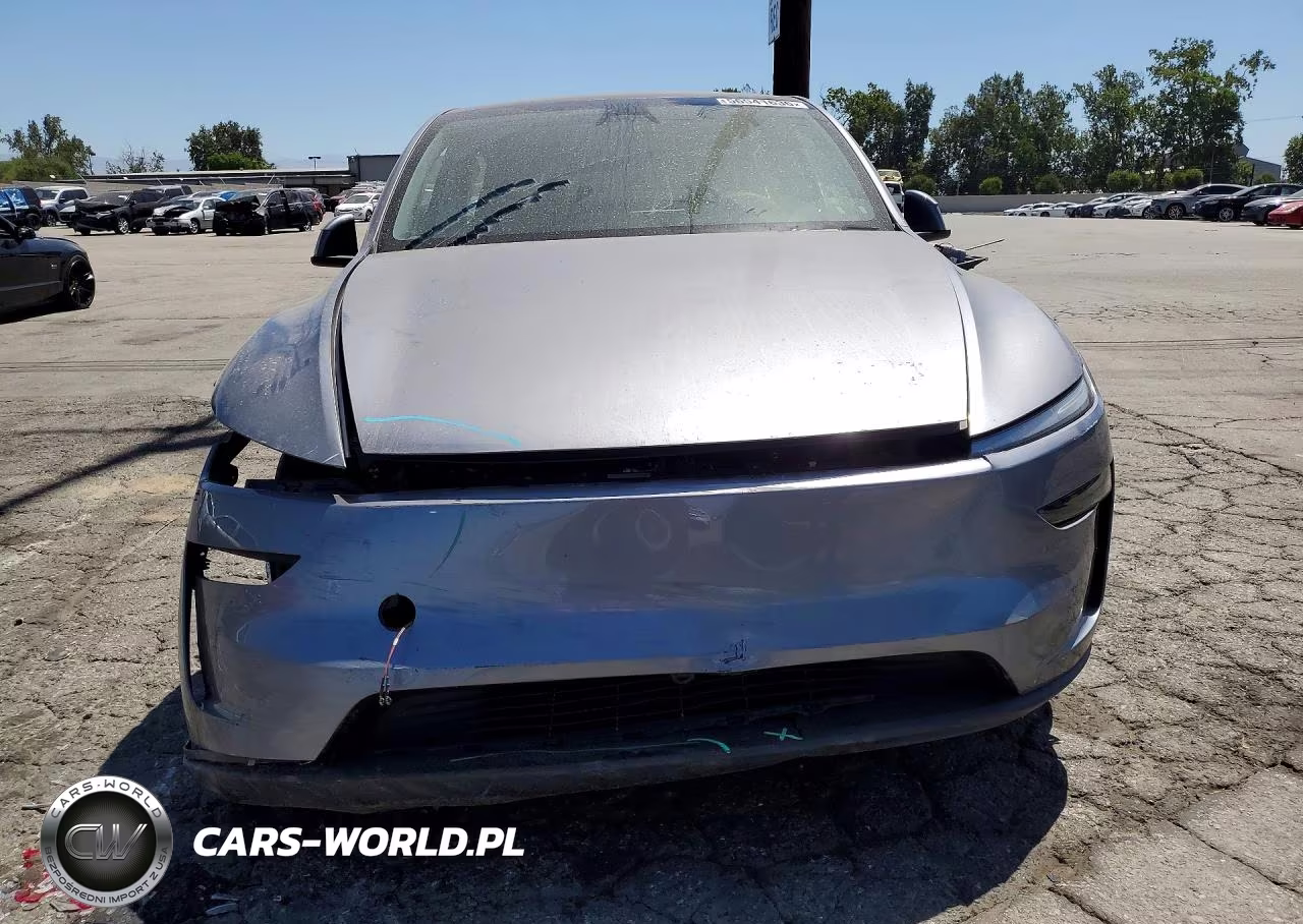 2026 Tesla Model Y VIN:7SAYGDEE2TF343637 - 5