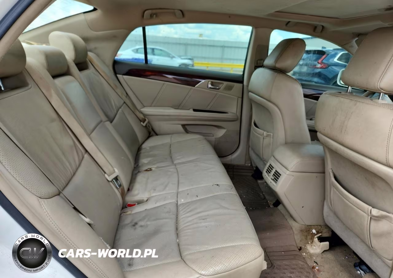 2010 Toyota Avalon Limited VIN:4T1BK3DBXAU353982 - 10