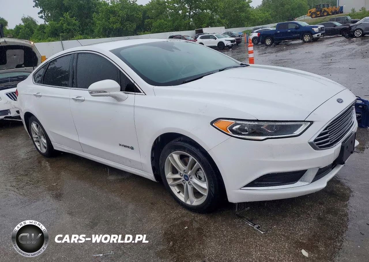 2018 Ford Fusion Se Hybrid VIN:3FA6P0LUXJR172046 - 4