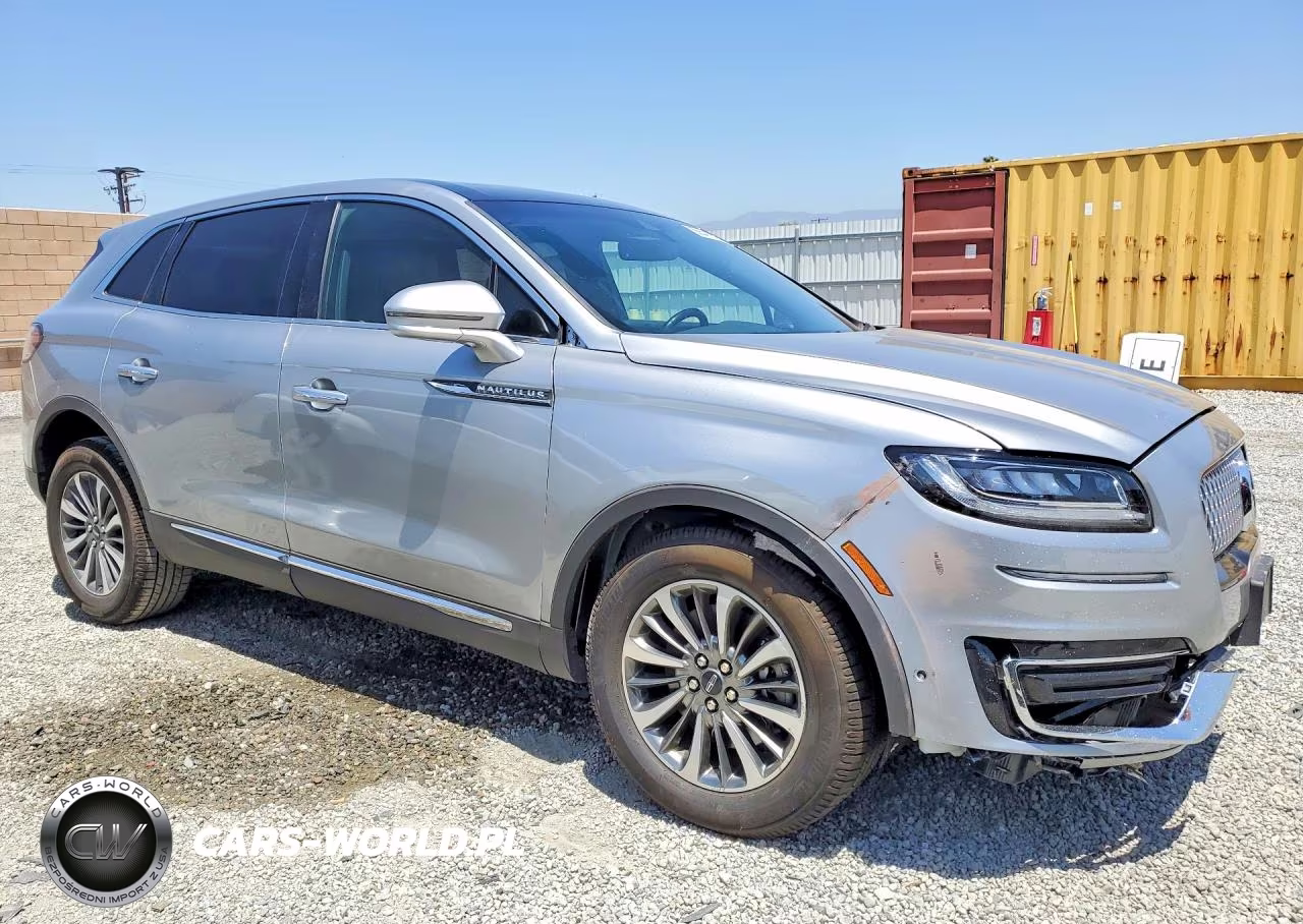 2020 Lincoln Nautilus Reserve VIN:2LMPJ6K98LBL25461 - 4