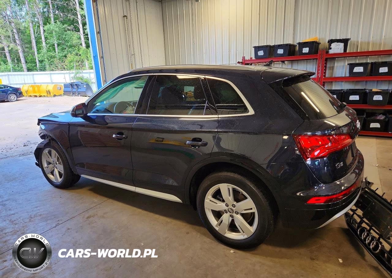 2018 Audi Q5 Premium Plus VIN:WA1BNAFY1J2207445 - 2
