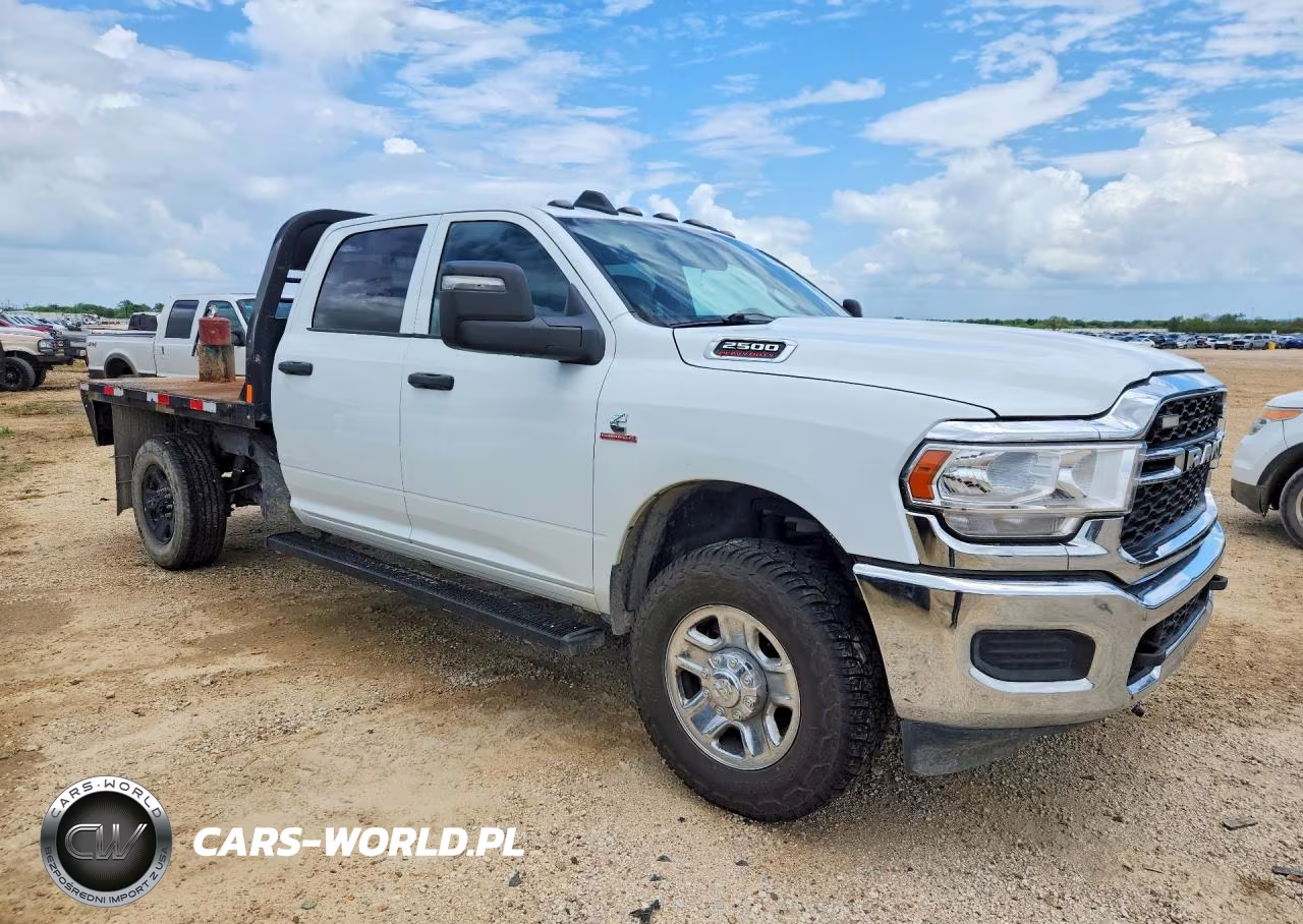 2024 Ram 2500 Tradesman VIN:3C6UR5HL2RG127464 - 4