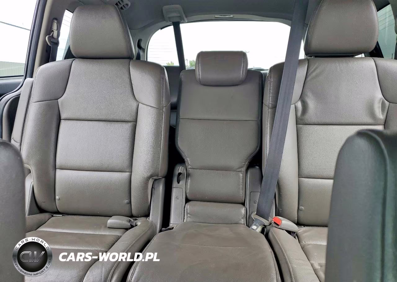 2014 Honda Odyssey Touring VIN:5FNRL5H9XEB005908 - 10