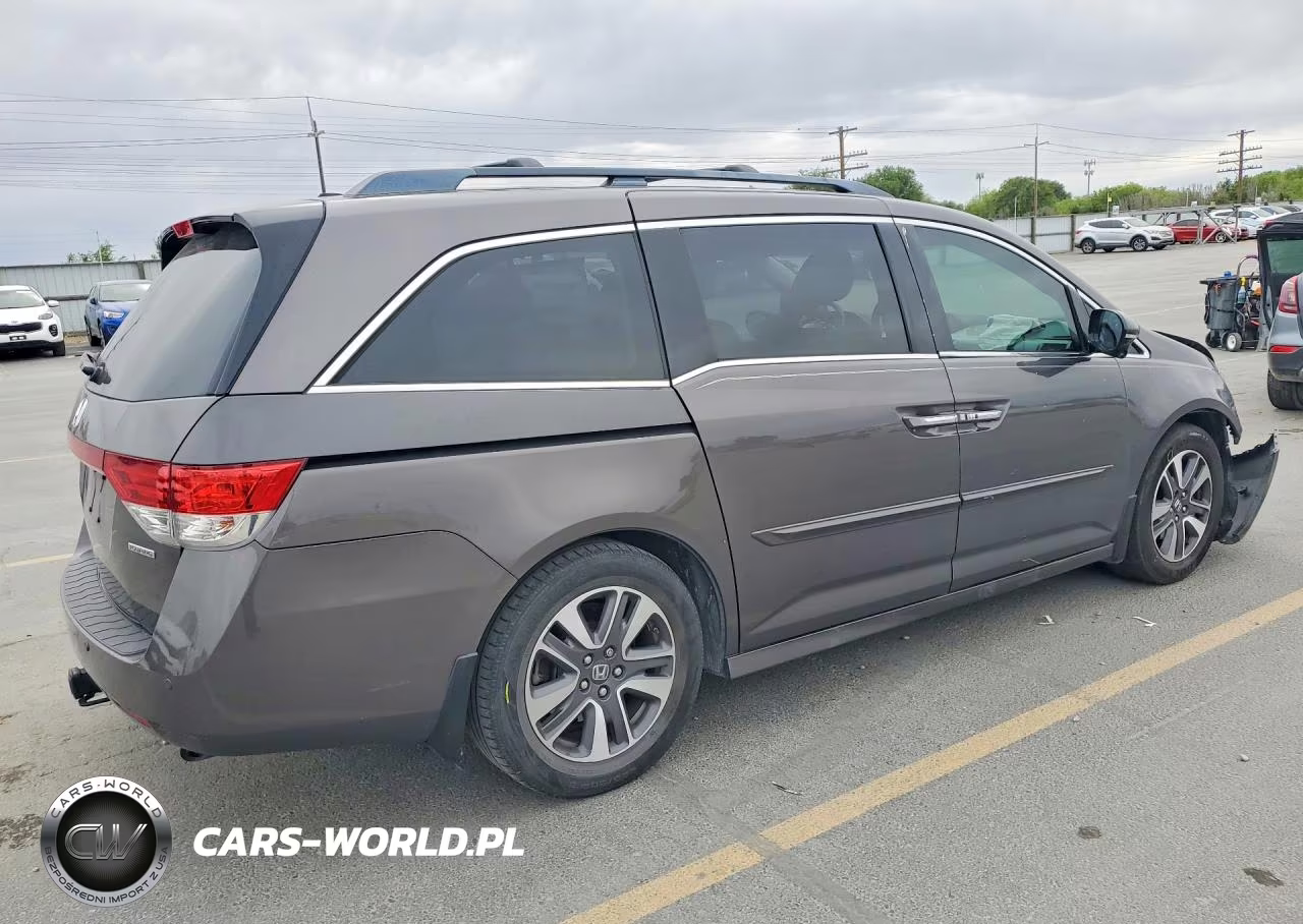 2014 Honda Odyssey Touring VIN:5FNRL5H9XEB005908 - 3